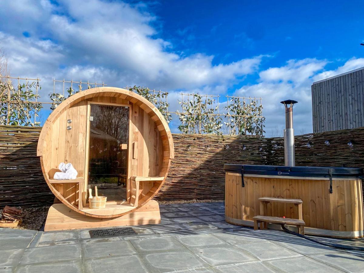 Bed & Wellness Klein Knorrestein With Private Hottub And Sauna And Tandembike Rental Included In Price Almere Extérieur photo